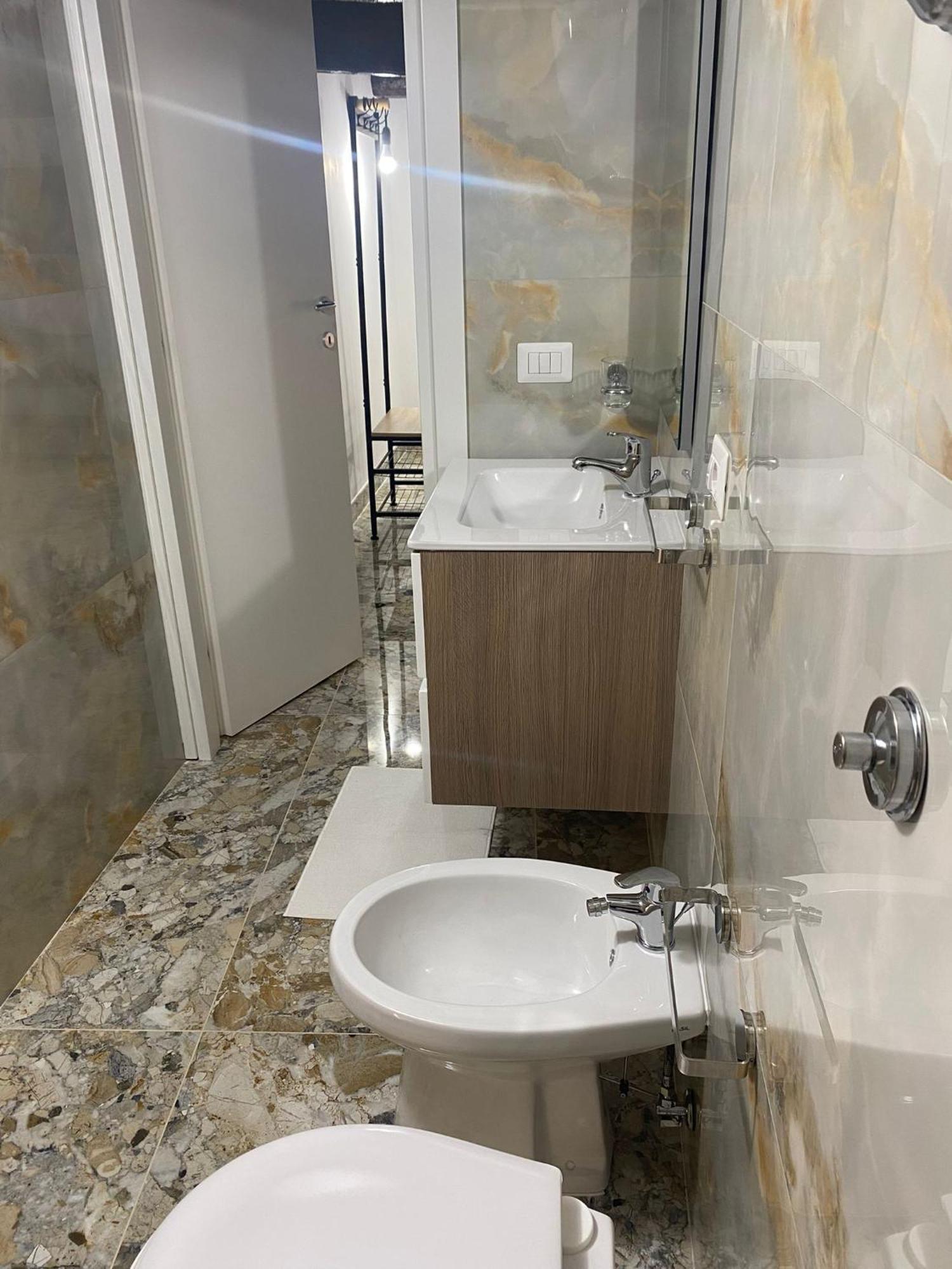 Dora House Napoli Appartement Buitenkant foto