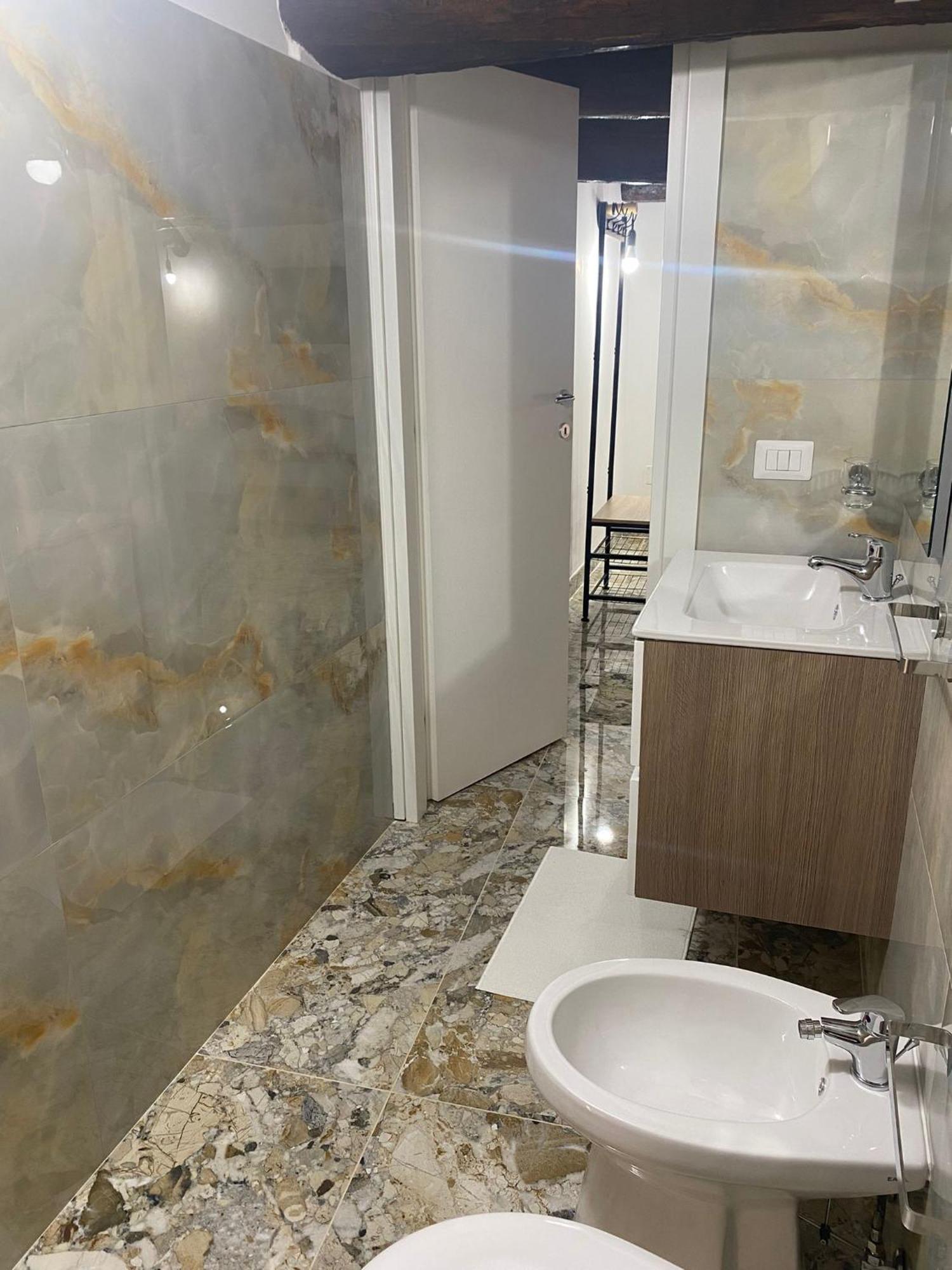 Dora House Napoli Appartement Buitenkant foto