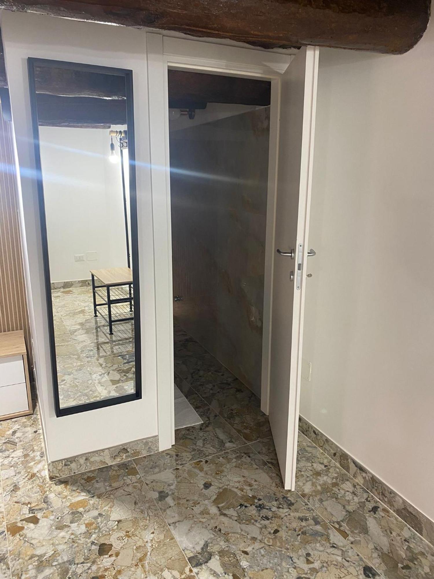 Dora House Napoli Appartement Buitenkant foto